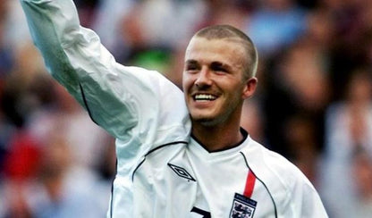 David Beckham - Free kick against Greece - 2001